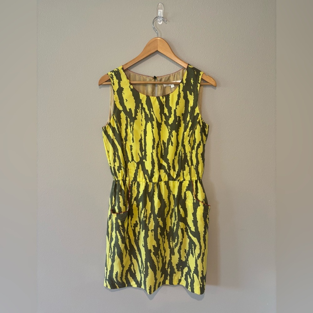 ROY STUDIO 100% Silk Sleeveless Summer or Spring Yellow Dress‎ Size 38